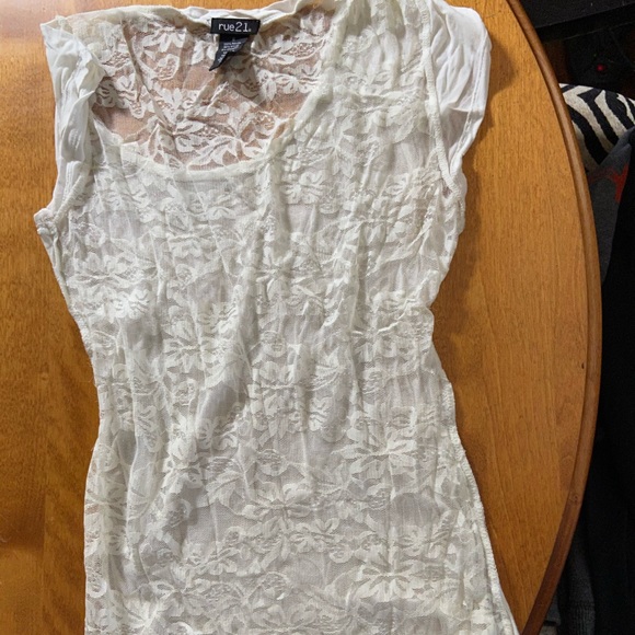 White lace tee - Picture 2 of 2